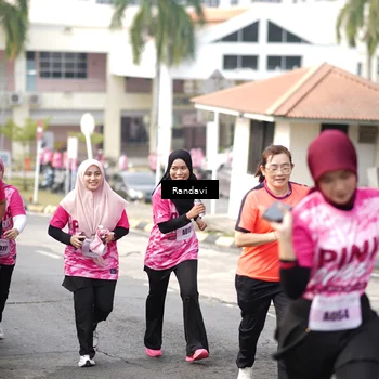 Runner Photo 8420304