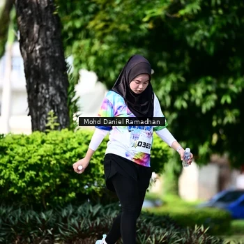 Runner Photo 8420305