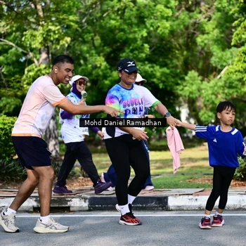 Runner Photo 8420311