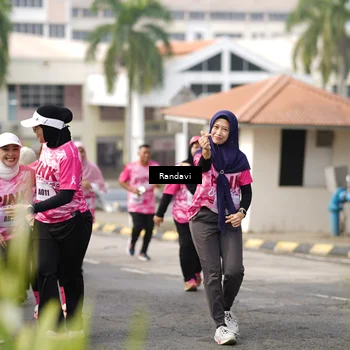 Runner Photo 8420321