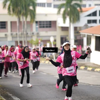 Runner Photo 8420331