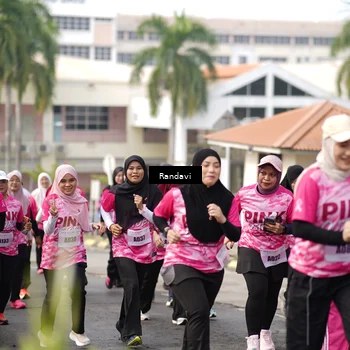 Runner Photo 8420343