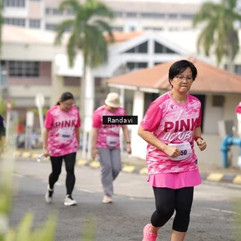 Runner Photo 8420420