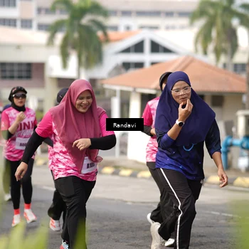 Runner Photo 8420465