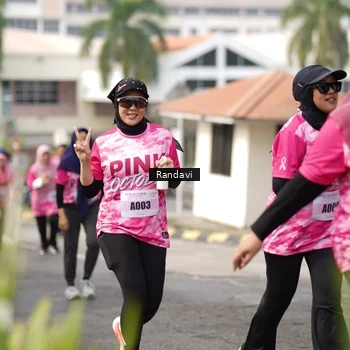Runner Photo 8420489