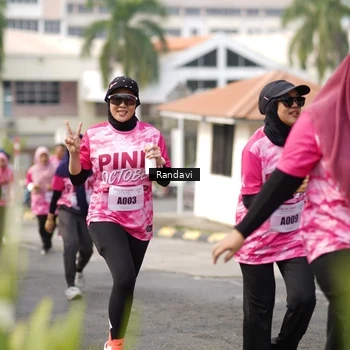 Runner Photo 8420491