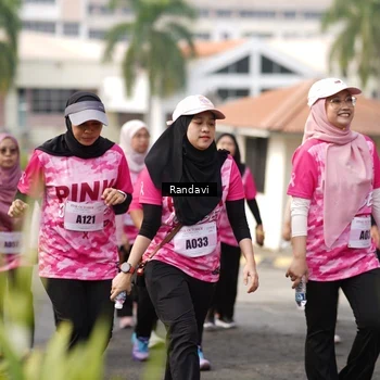 Runner Photo 8420601