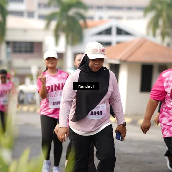 Runner Photo 8420605