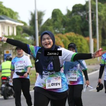 Runner Photo 8420653