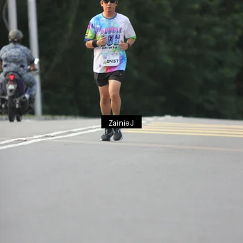 Runner Photo 8420740