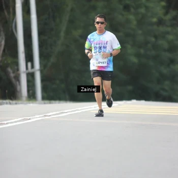 Runner Photo 8420744
