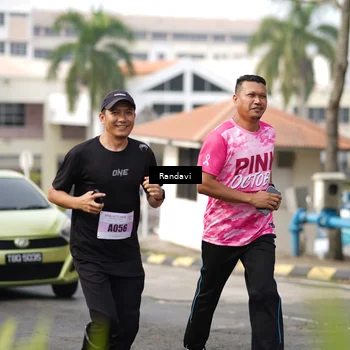 Runner Photo 8420747