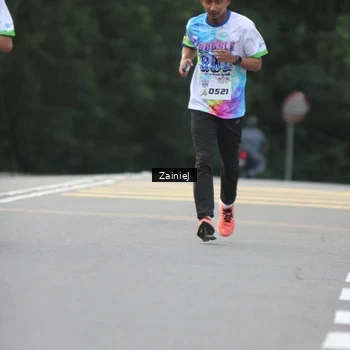 Runner Photo 8420752