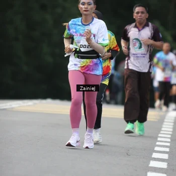 Runner Photo 8420758