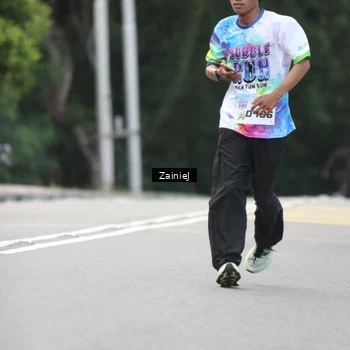 Runner Photo 8420759