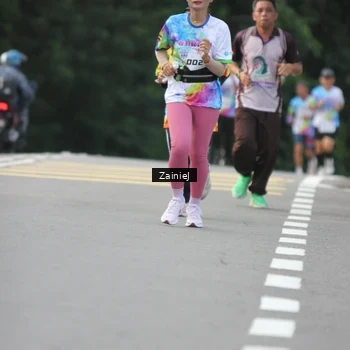 Runner Photo 8420762