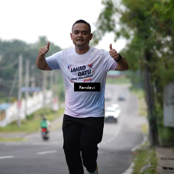 Runner Photo 8420799