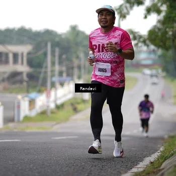 Runner Photo 8420803