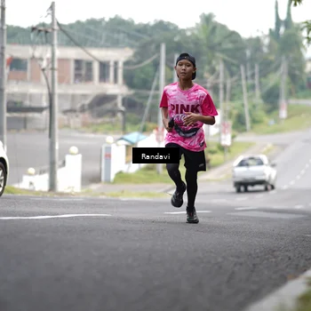 Runner Photo 8420819