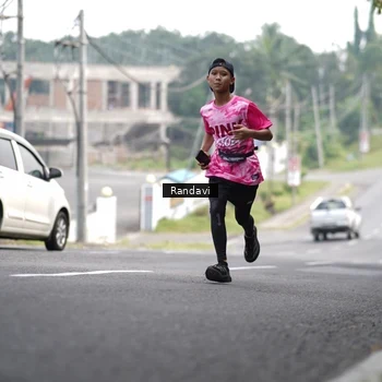 Runner Photo 8420821
