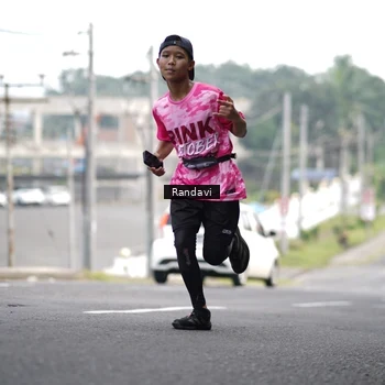 Runner Photo 8420827