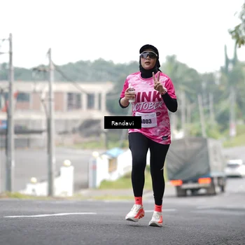 Runner Photo 8420842