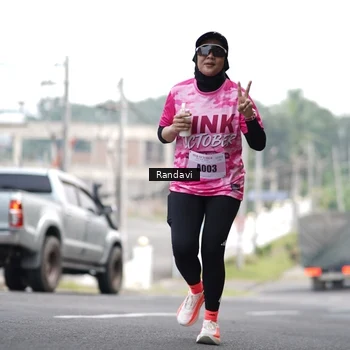 Runner Photo 8420845