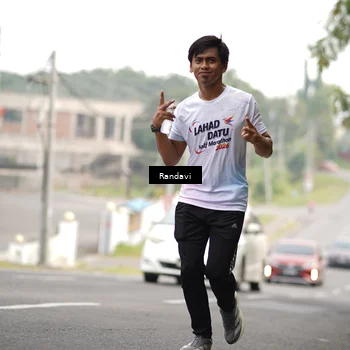 Runner Photo 8420883