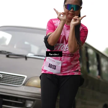 Runner Photo 8420900