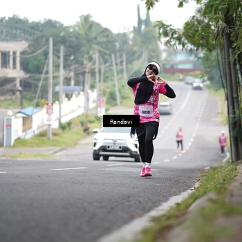 Runner Photo 8420902