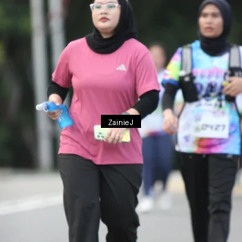 Runner Photo 8421001