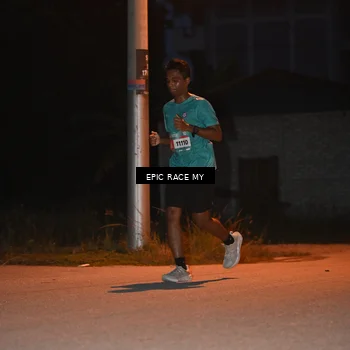 Runner Photo 8421002