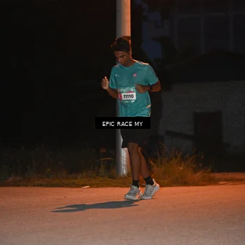 Runner Photo 8421004