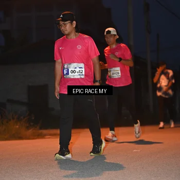Runner Photo 8421024