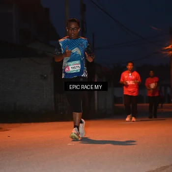 Runner Photo 8421045
