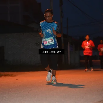 Runner Photo 8421046