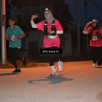 Runner Photo 8421111