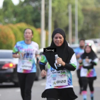 Runner Photo 8421198
