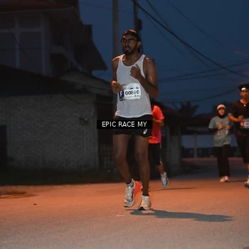 Runner Photo 8421243