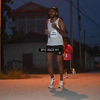 Runner Photo 8421244