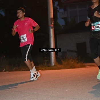 Runner Photo 8421247