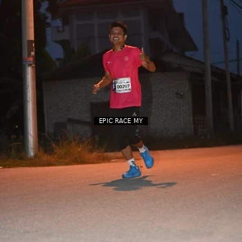 Runner Photo 8421258