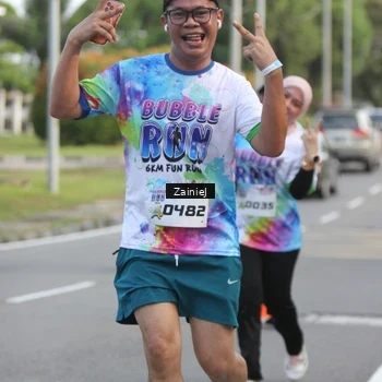 Runner Photo 8421275