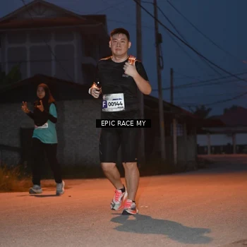 Runner Photo 8421286