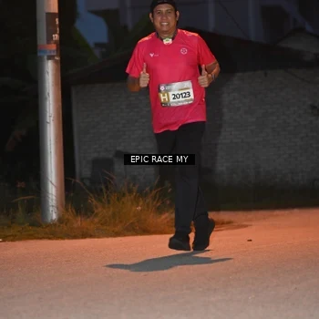 Runner Photo 8421300