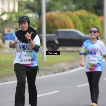 Runner Photo 8421309