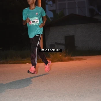 Runner Photo 8421324
