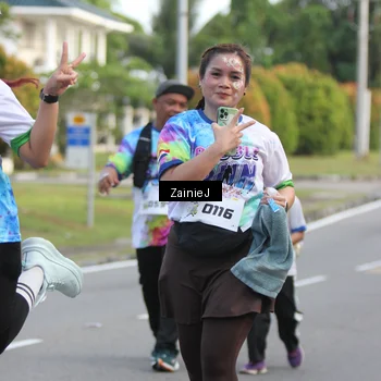 Runner Photo 8421348