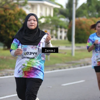 Runner Photo 8421439