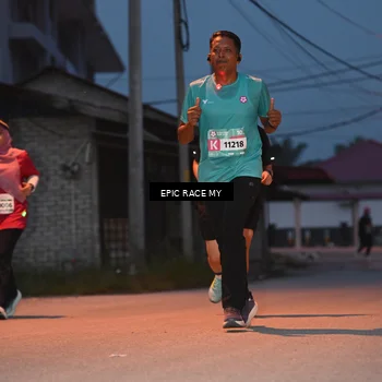 Runner Photo 8421498